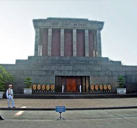 Phu Nhuan Hotel в Ханое