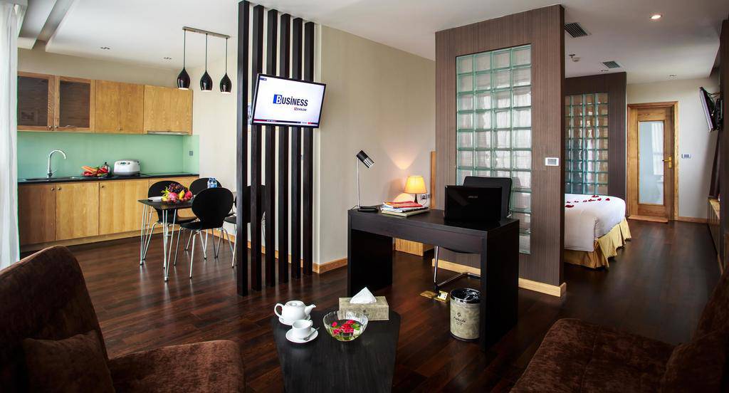 Parkside Sunline Hotel 4*