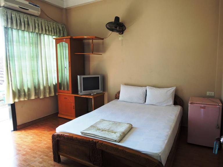 An Hung Lakeview Hotel