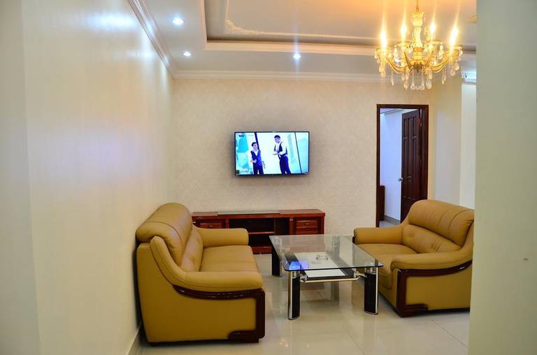 Tan Long Lach Tray Apartment