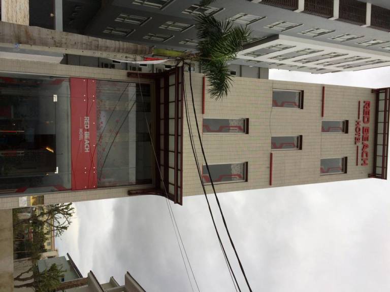 Red Beach Hotel