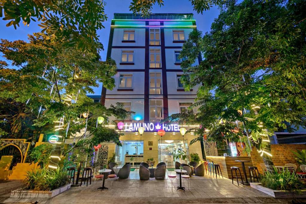 Maple Hotel Danang 3*