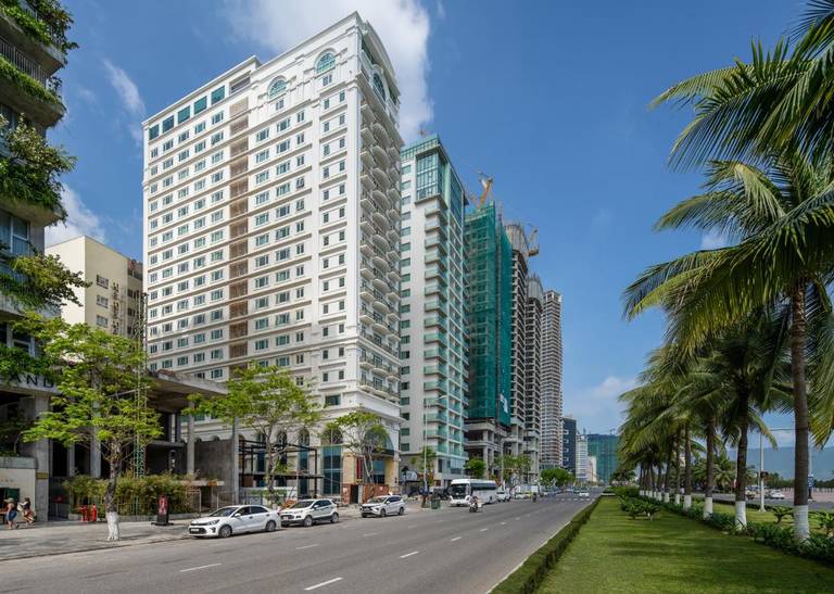 Paracel Beach Hotel