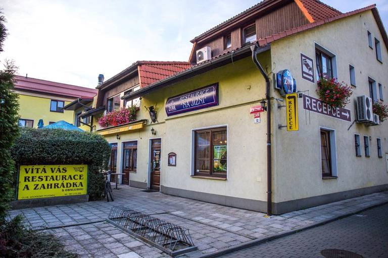 Hotel Na Jizni