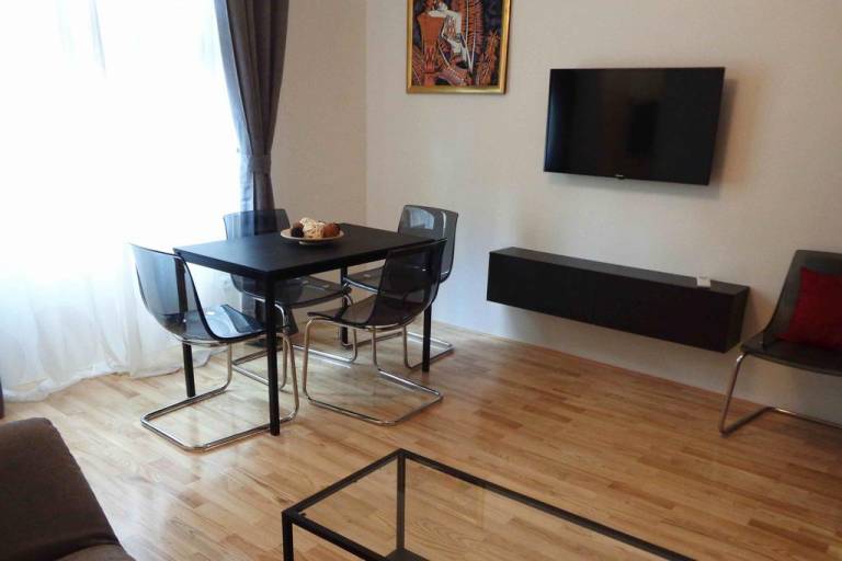 Hastalske namesti Apartment