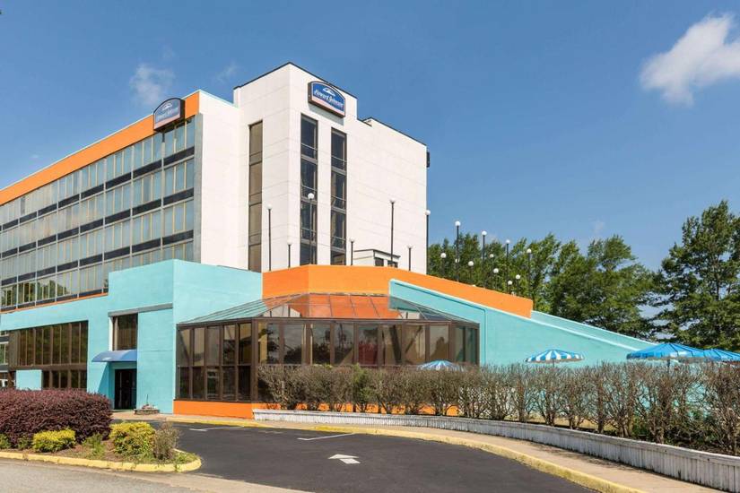 Howard Johnson Hotel & Suites 2* США, Вильямсбург