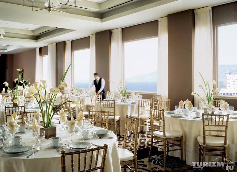 Sheraton Delfina Santa Monica