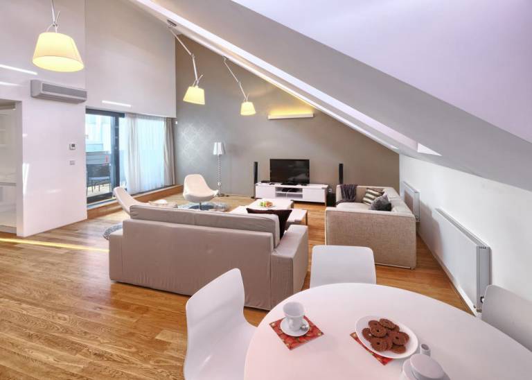 Empirent Apartments
