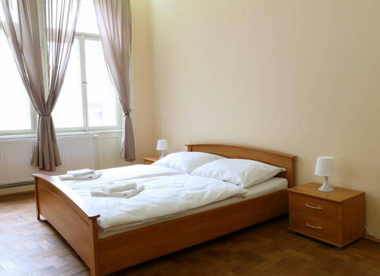 Orebitska Apartments