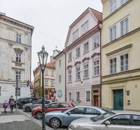 Prague Castle Apartment в Праге