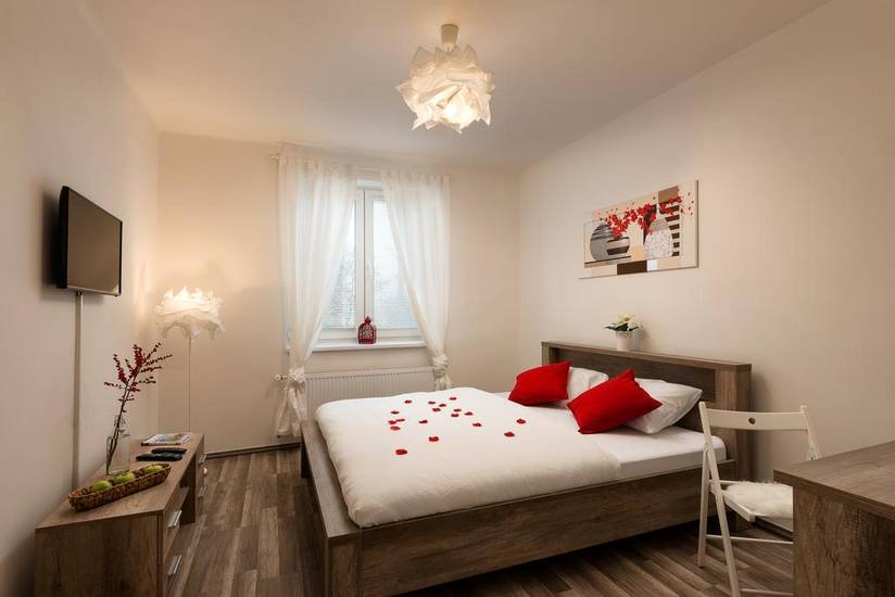 Henry Apartment Чехия, Прага
