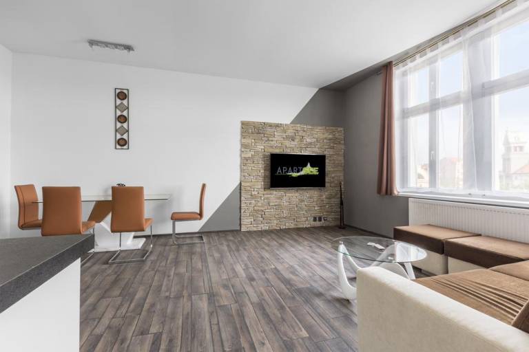 Apartsee