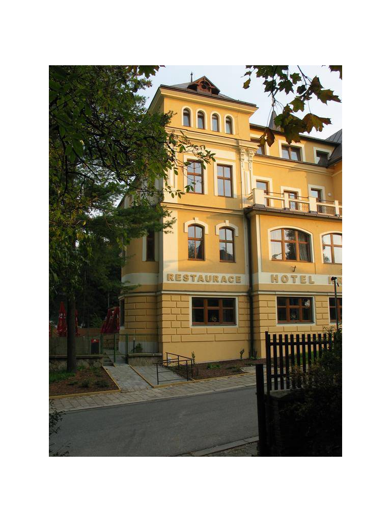 Hotel Hron