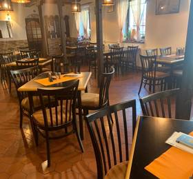 Penzion a Restaurace Na Jizdarne в Кромержиже