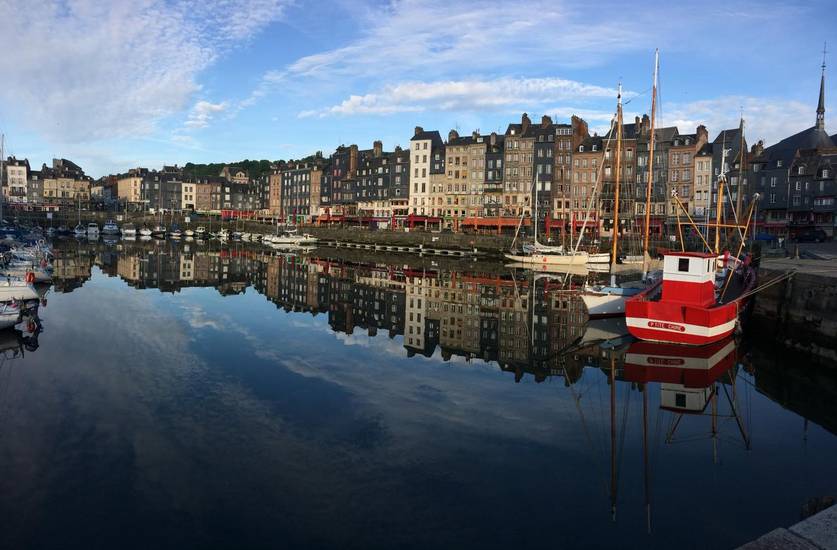 Honfleur location Франция, Онфлёр
