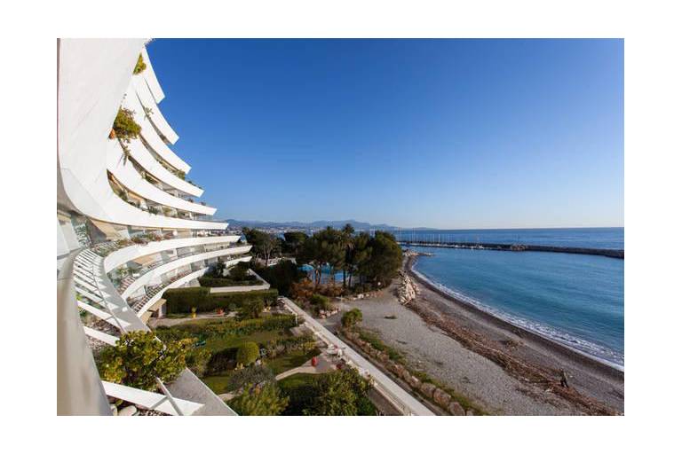 Luckey Homes Apartments- Av. de la batterie