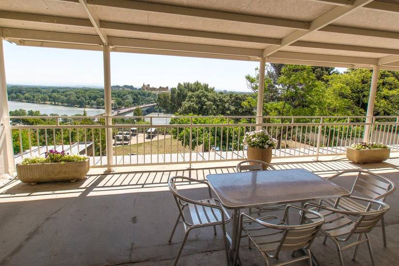 YMCA Villeneuve les avignon Франция, Вильнёв-ле-Авиньон