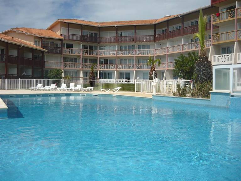 Appartements a cote Lac Marin de Port d'Albret
