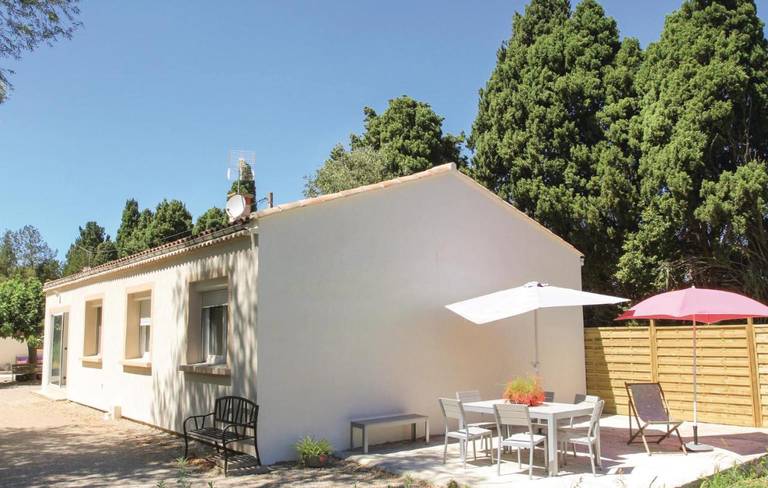 Four-Bedroom Holiday Home in Salon de Provence