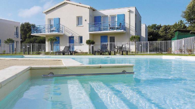 Apartment Saint Palais Sur Mer. MN-1525