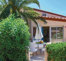 Holiday home Rue Du Dr. Schweitzer в Сен-Сиприене