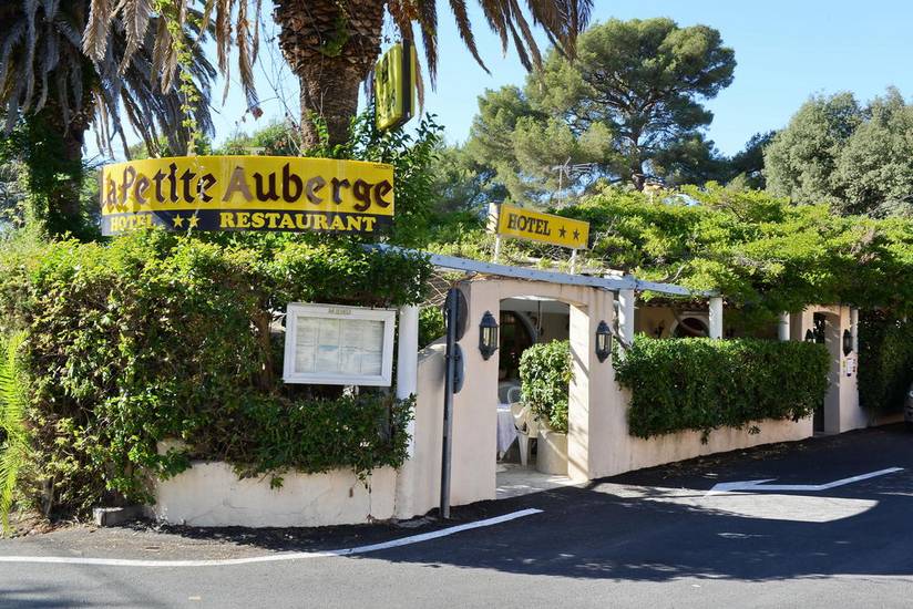 La petite auberge 2* Франция, Сен-Глф