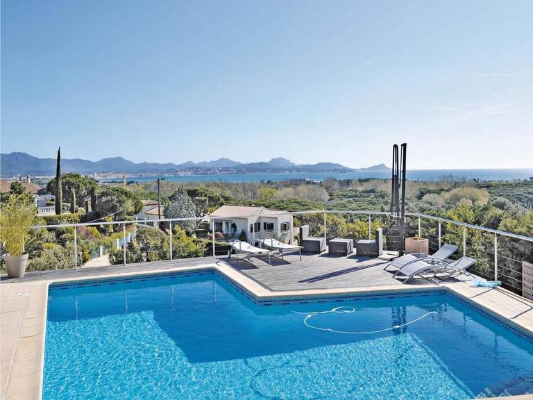 Holiday home Saint Aygulf YA-1467