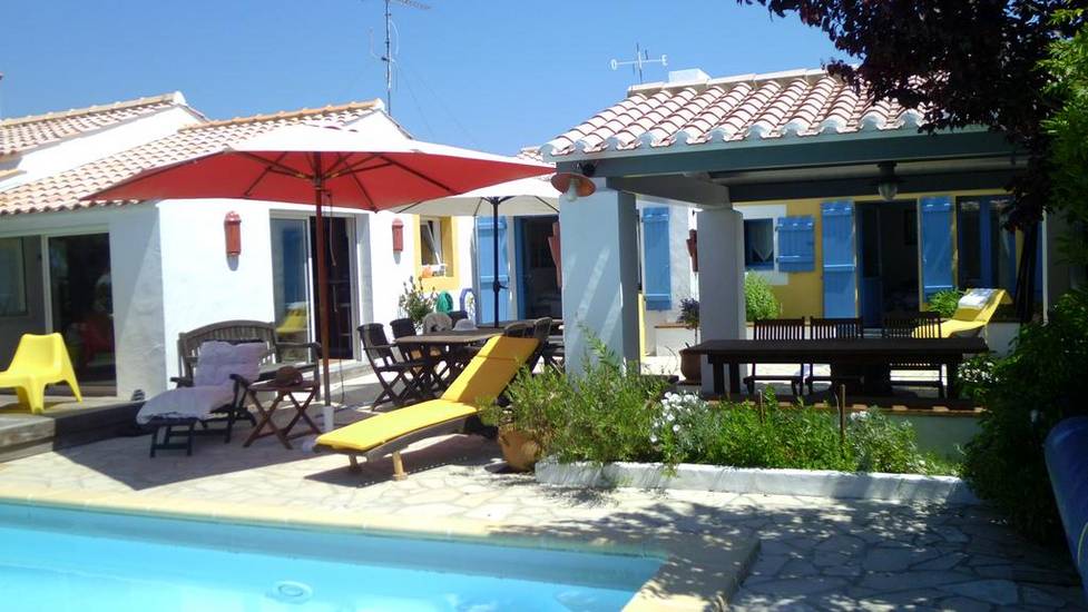 Les Yeux Bleus Bed & Breakfast Франция, Нуармутье