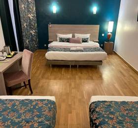 Empire Hotel в Лане