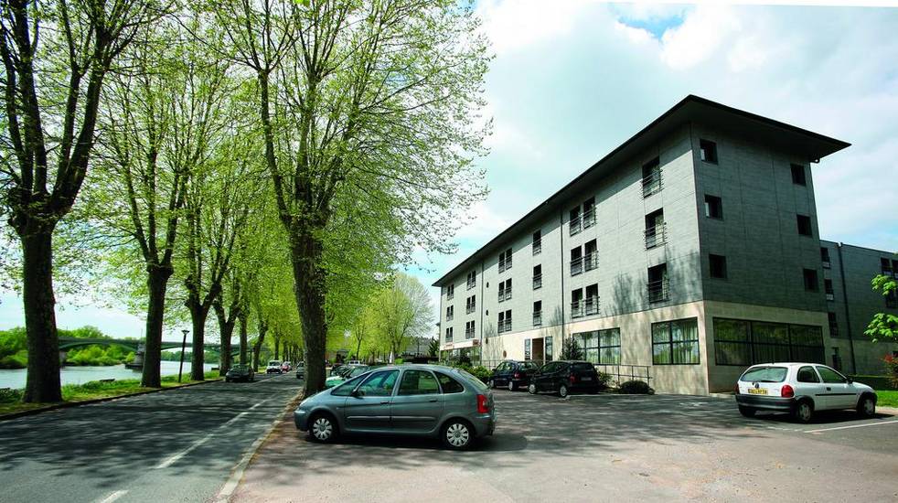 Residence Suiteasy Nevers Франция, Невер