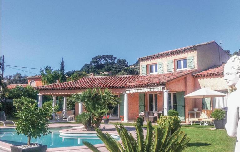 Holiday Home Mougins 02
