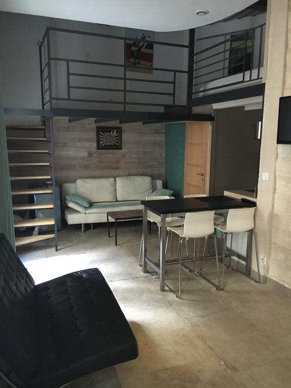 STUDIO DUPLEX