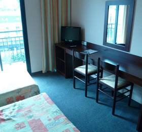 Hotel Gloria & Avenue в Лурде