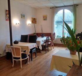 Hotel des Arts в Лурде