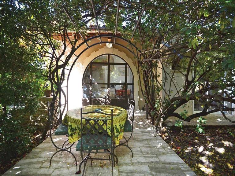 Holiday Home Isle Sur La Sorgue Cours De Verdun II