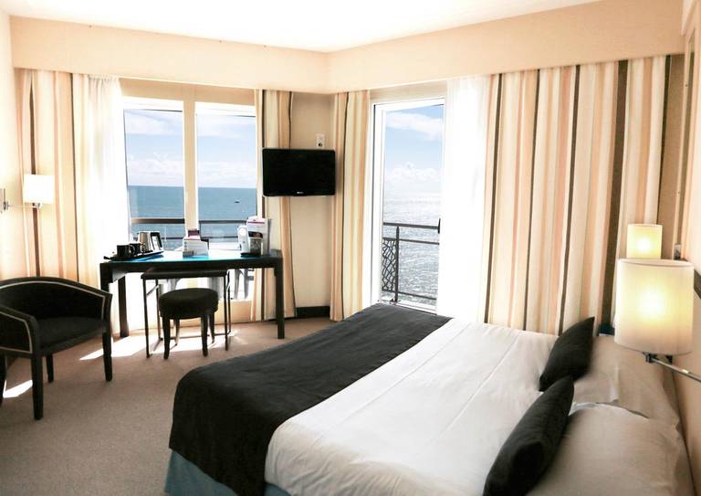 Best Western Hotel Les Roches Noires