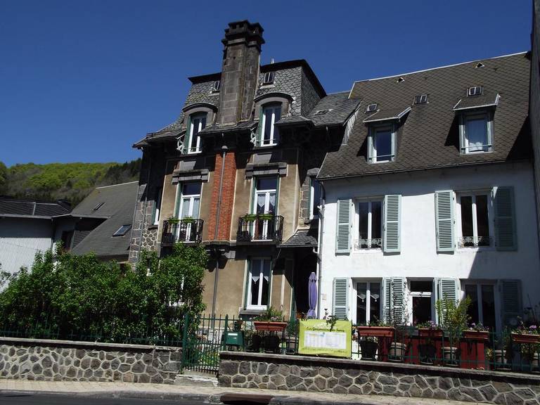 Chambres D'Hotes Les Garconnieres Du Sancy