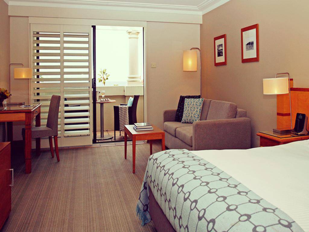 Coogee Bay Hotel 4*