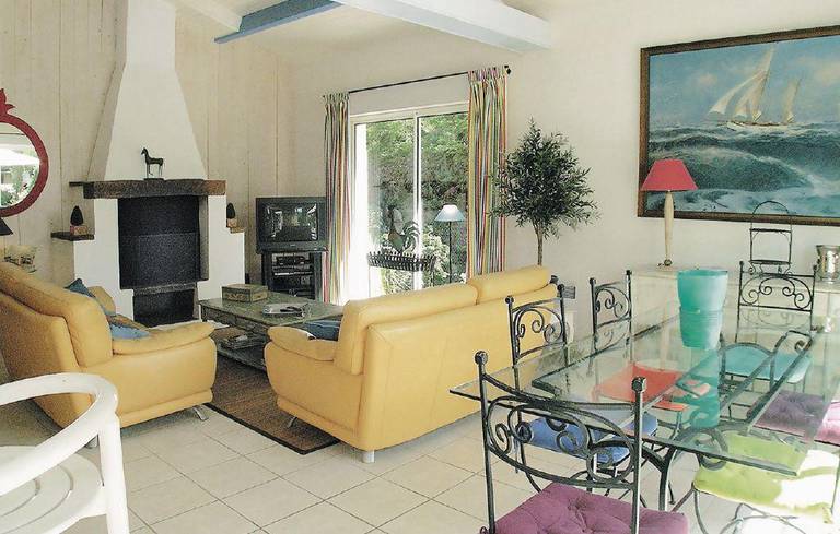 Holiday Home Chemin Du Clos Des Grennettes