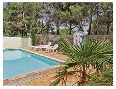 Holiday Home Ste Marie De Re Route Du Bois II в Ла-Флоте