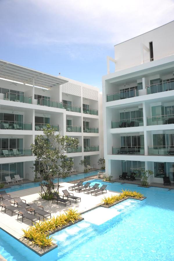 The Old Phuket Karon Beach Resort