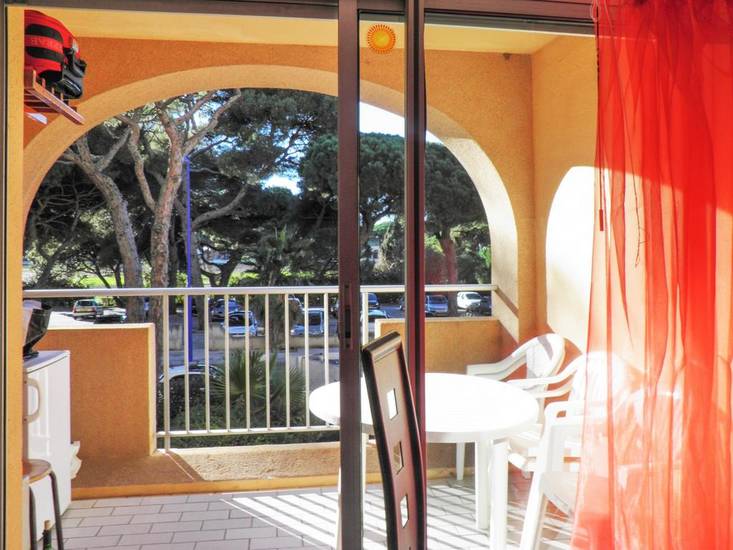 Apartment rue de la Mediterranee Франция, Йер