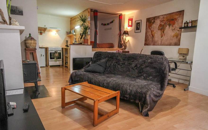 Grand studio tout confort, centre historique Франция, Гийестр