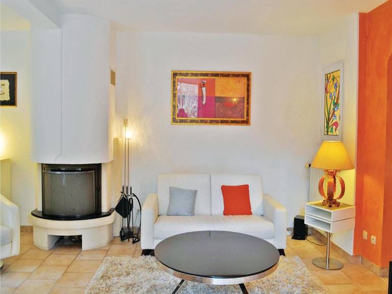 Three-Bedroom Holiday home Grasse with a Fireplace 04