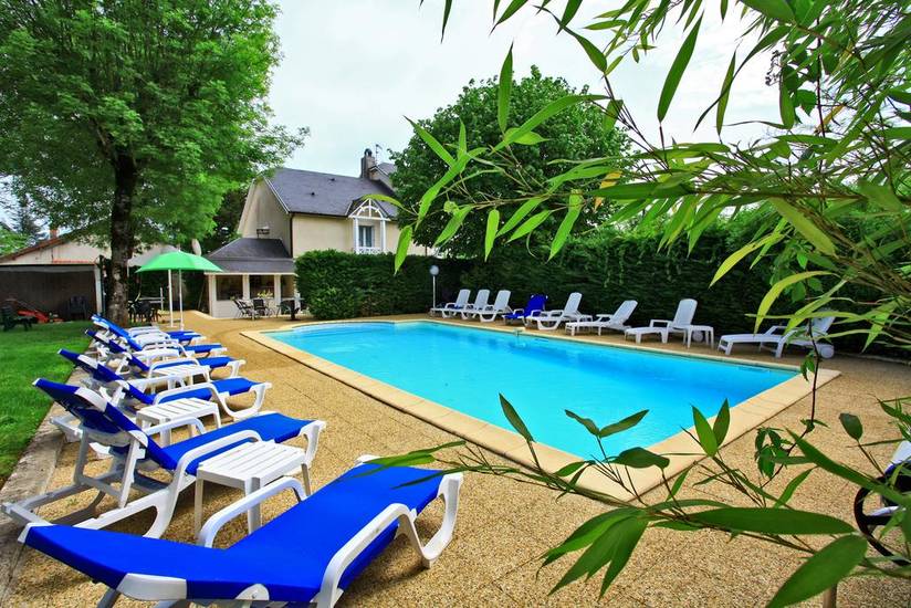 Le Relais des Gourmands 2* Франция, Грама