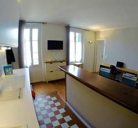 Appartement Sur Cour Fontainebleau в Фонтенбло