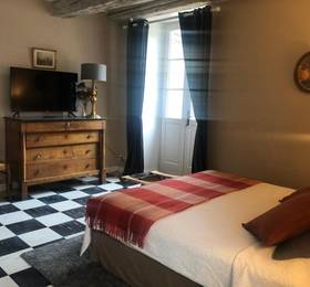 La Maison des Gardes - Chambres dhotes в Клюни