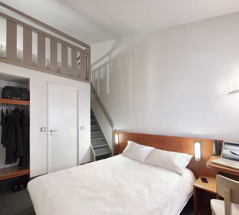 B&B Hotel Clermont-Ferrand Aeroport