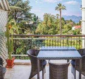 Apartment Av Jean de Noailles в Каннах