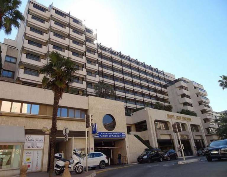 Proche Palais 64 Antibes